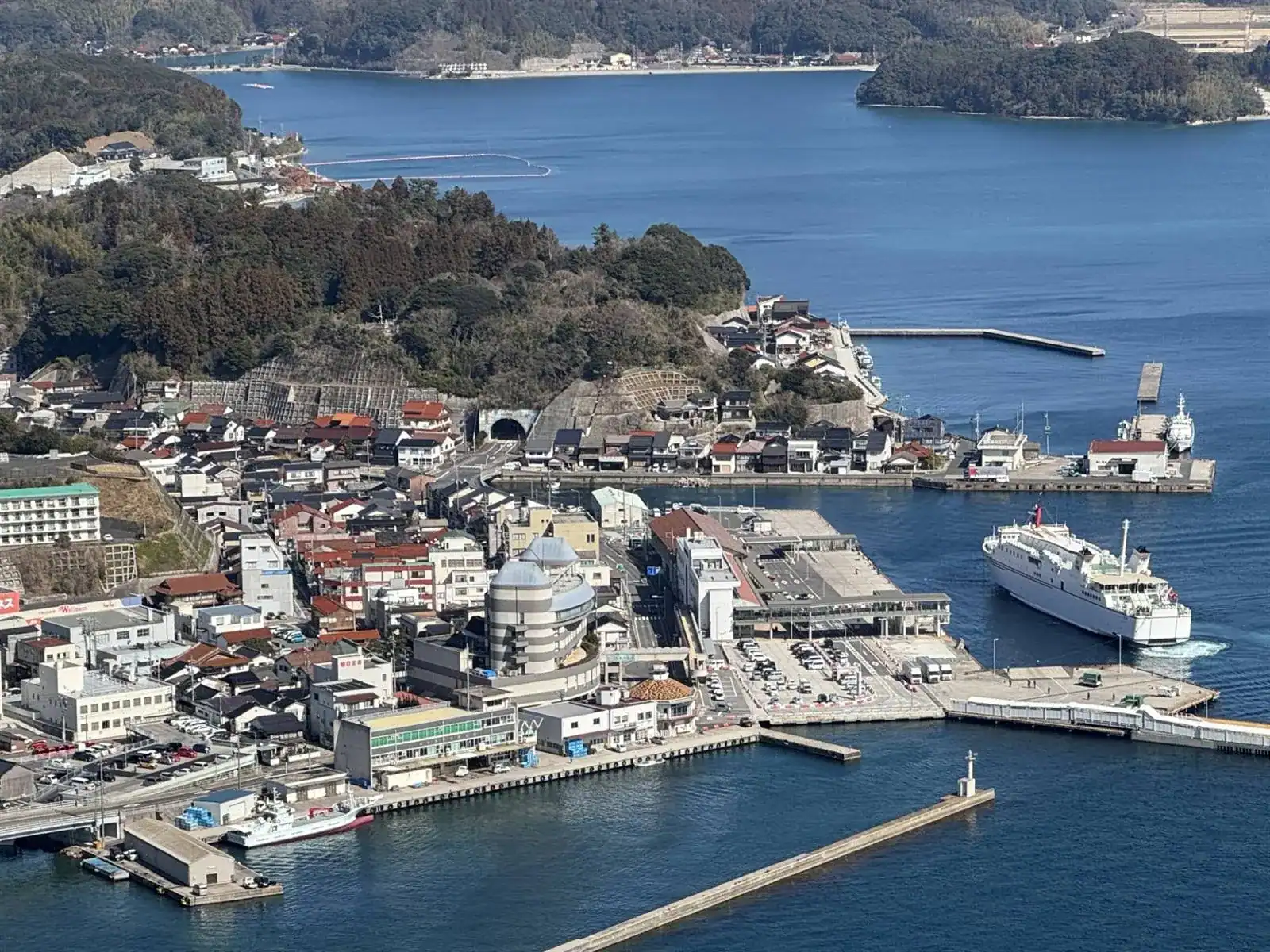 隠岐の島並みの風景